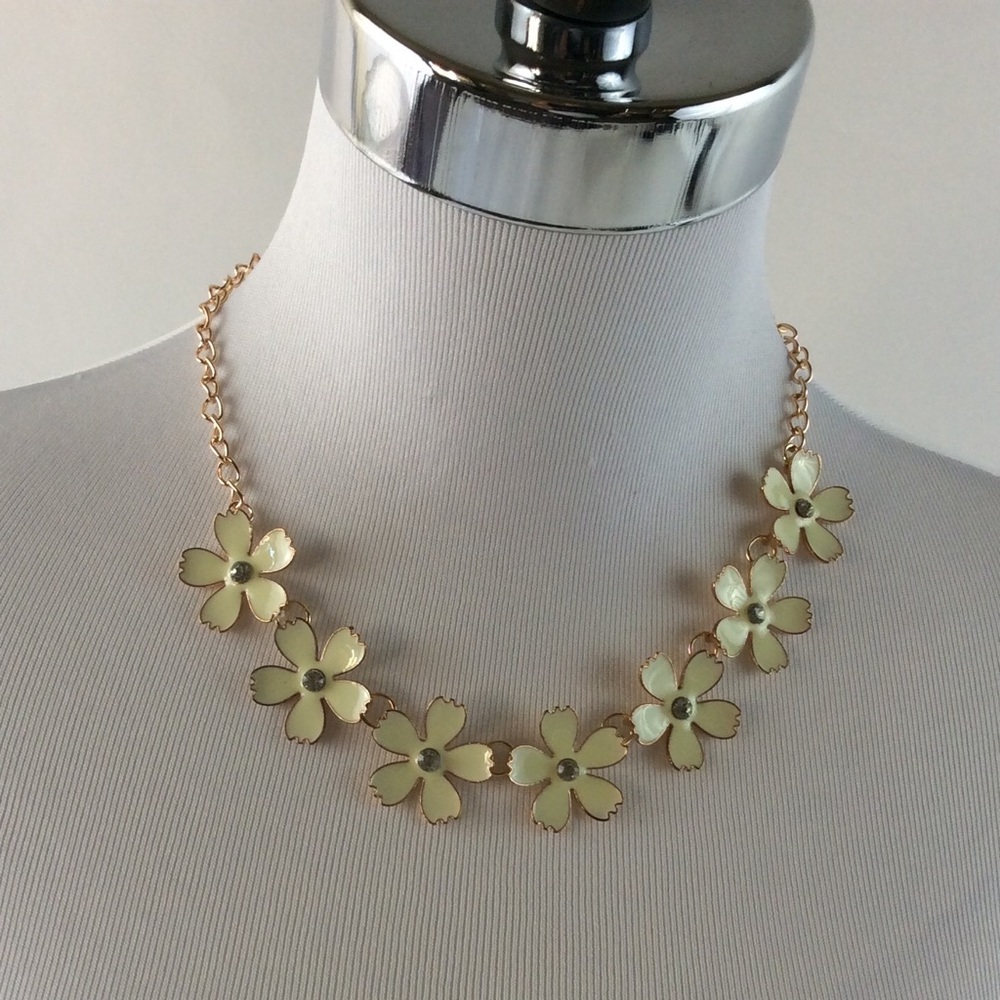 Naomi collection jewelry